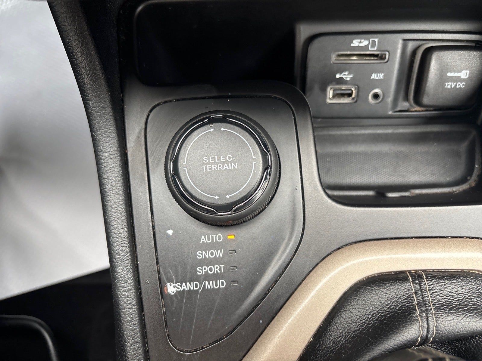 2016 Jeep Cherokee Sport