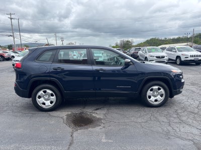 2016 Jeep Cherokee Sport