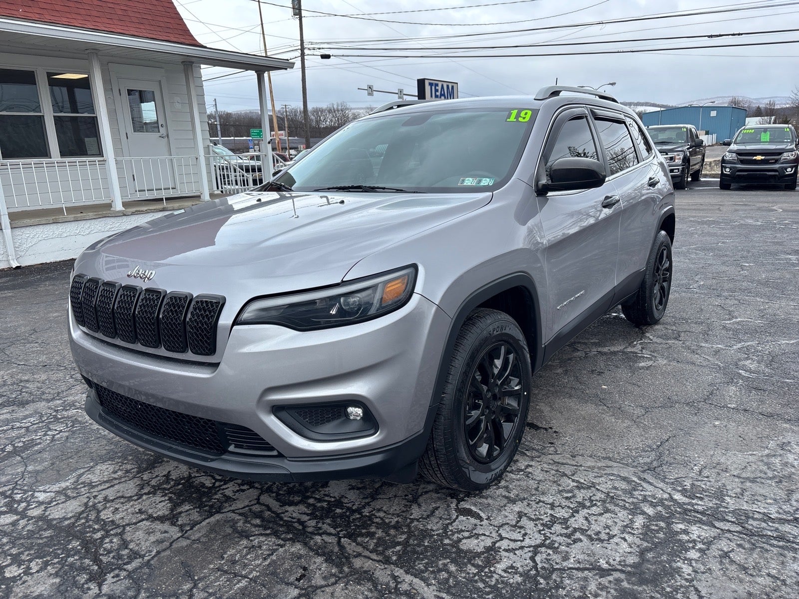 2019 Jeep Cherokee Latitude