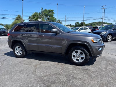 2017 Jeep Grand Cherokee Laredo