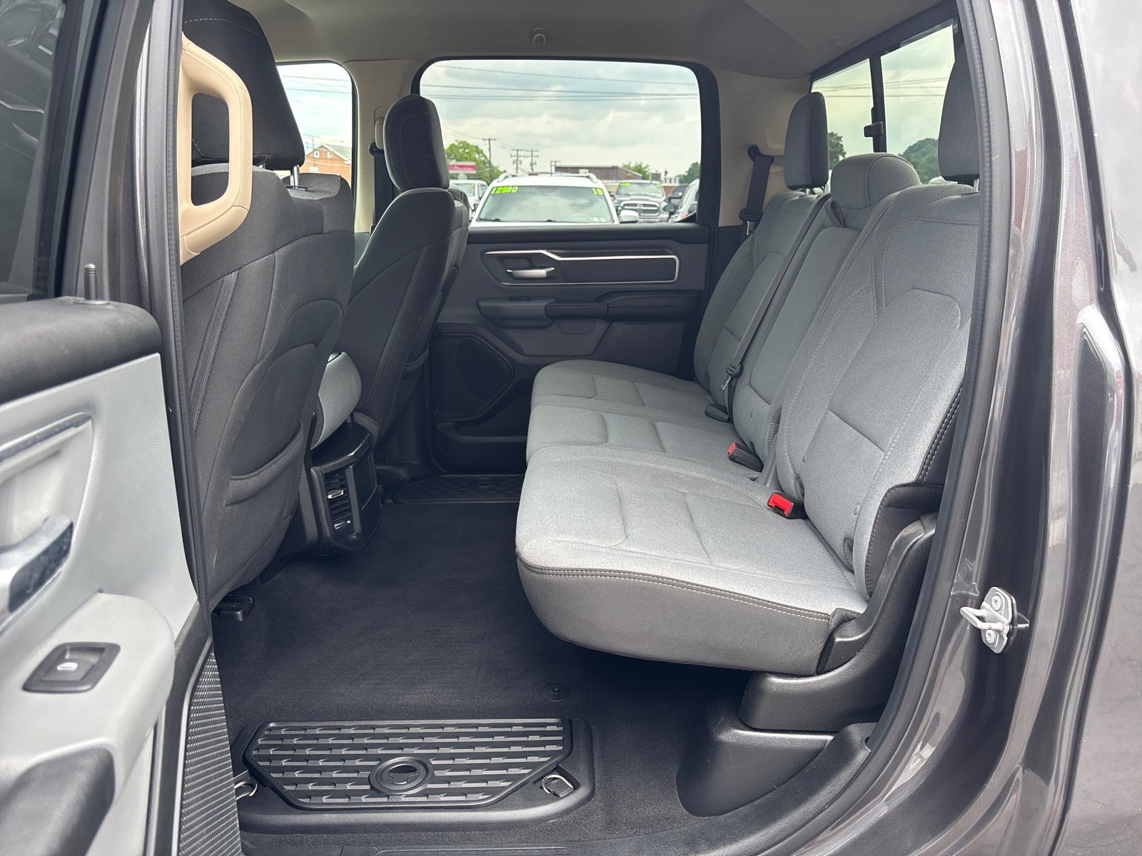 2019 RAM 1500 Big Horn/Lone Star Crew Cab 4x4 5'7" Box
