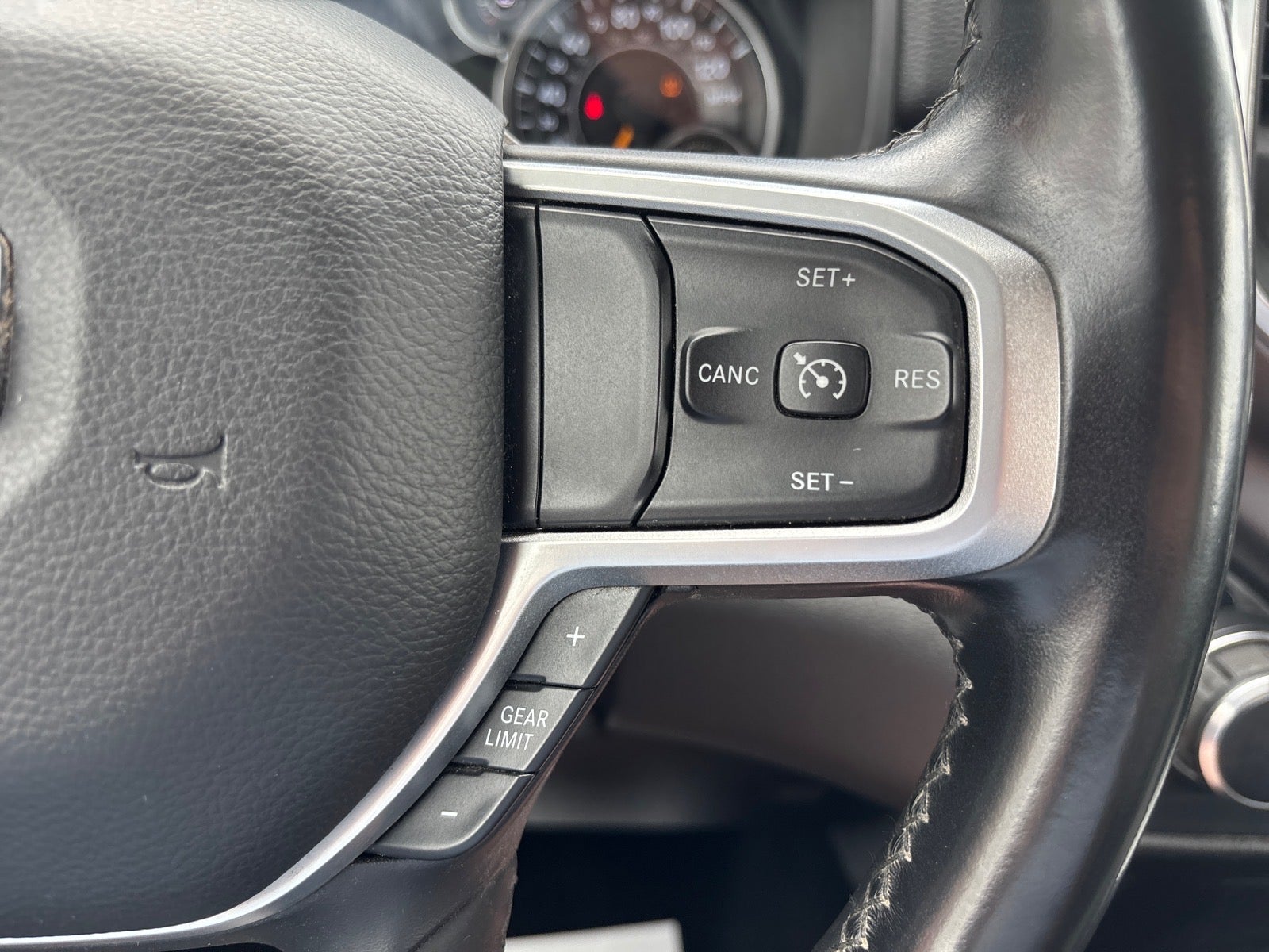 2019 RAM 1500 Big Horn/Lone Star Crew Cab 4x4 5'7" Box