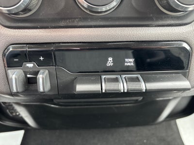 2019 RAM 1500 Big Horn/Lone Star Crew Cab 4x4 5'7" Box