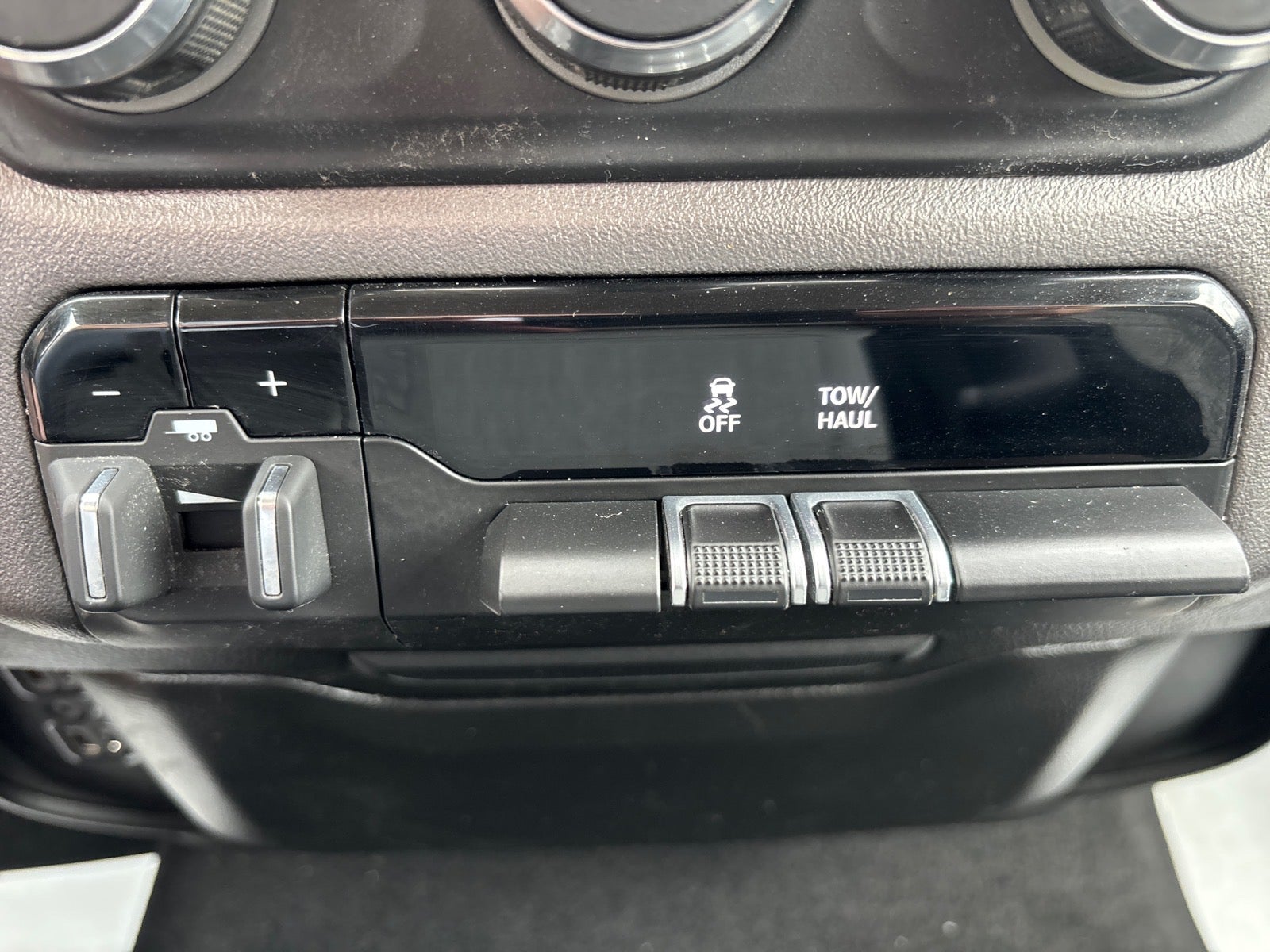 2019 RAM 1500 Big Horn/Lone Star Crew Cab 4x4 5'7" Box