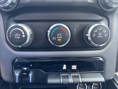 2019 RAM 1500 Big Horn/Lone Star Crew Cab 4x4 5'7" Box