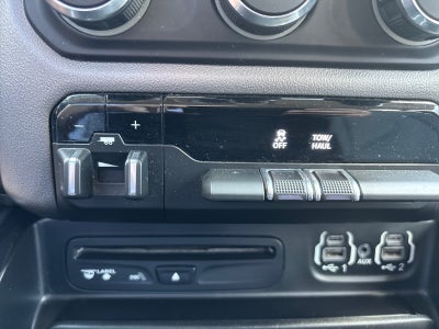 2019 RAM 1500 Big Horn/Lone Star Crew Cab 4x4 5'7" Box