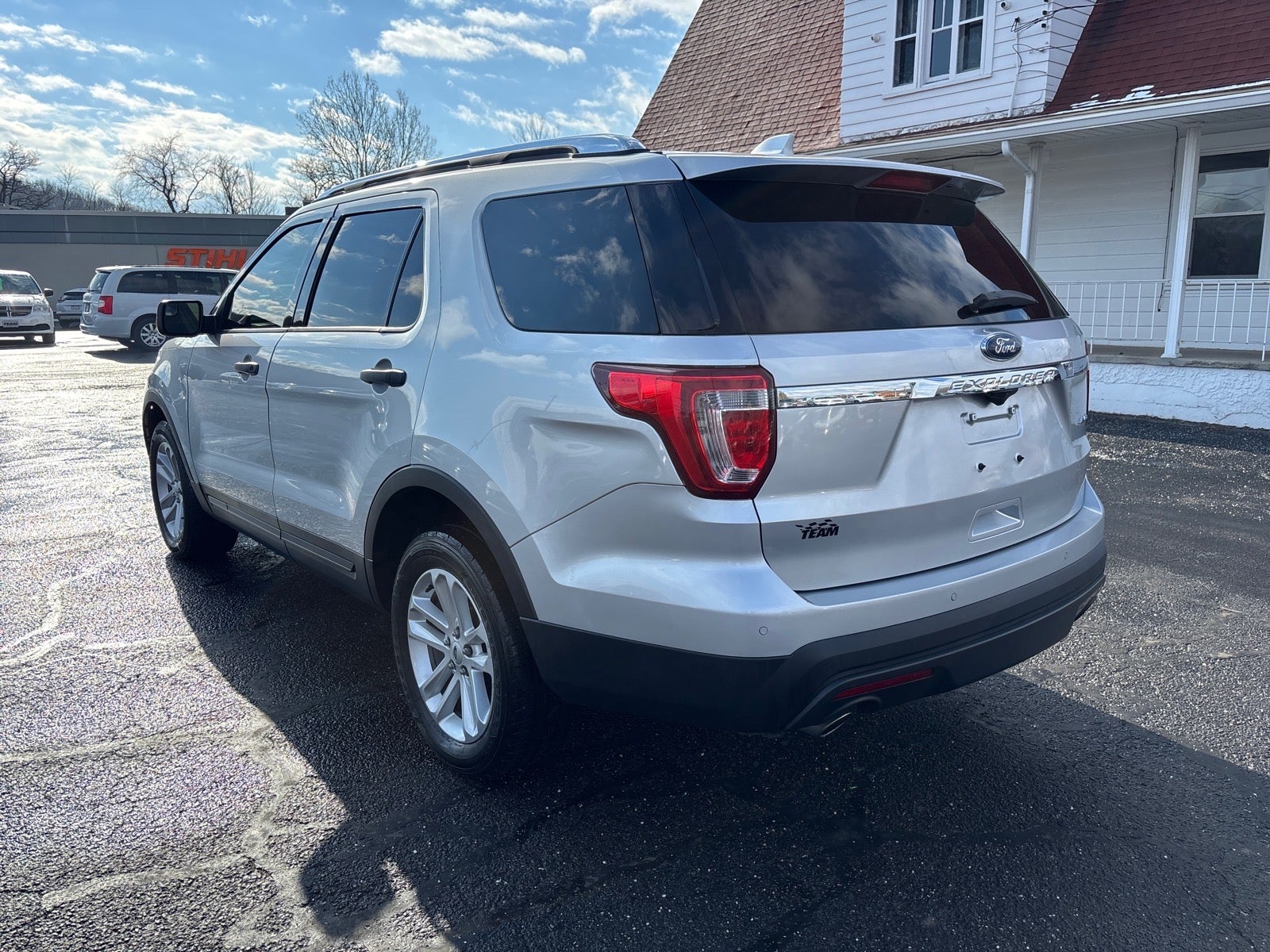 2017 Ford Explorer Base