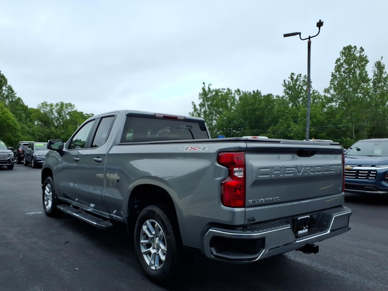 2025 Chevrolet Silverado 1500 LT (2FL)