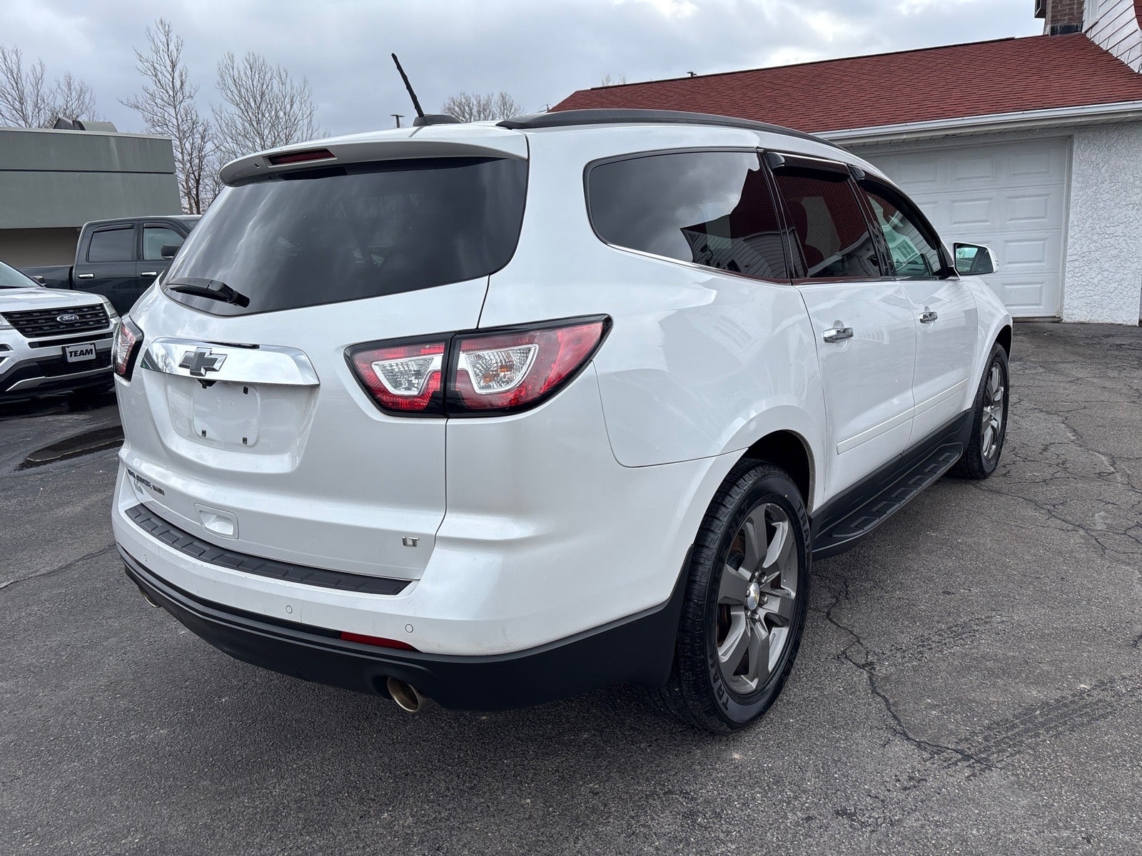 2017 Chevrolet Traverse LT