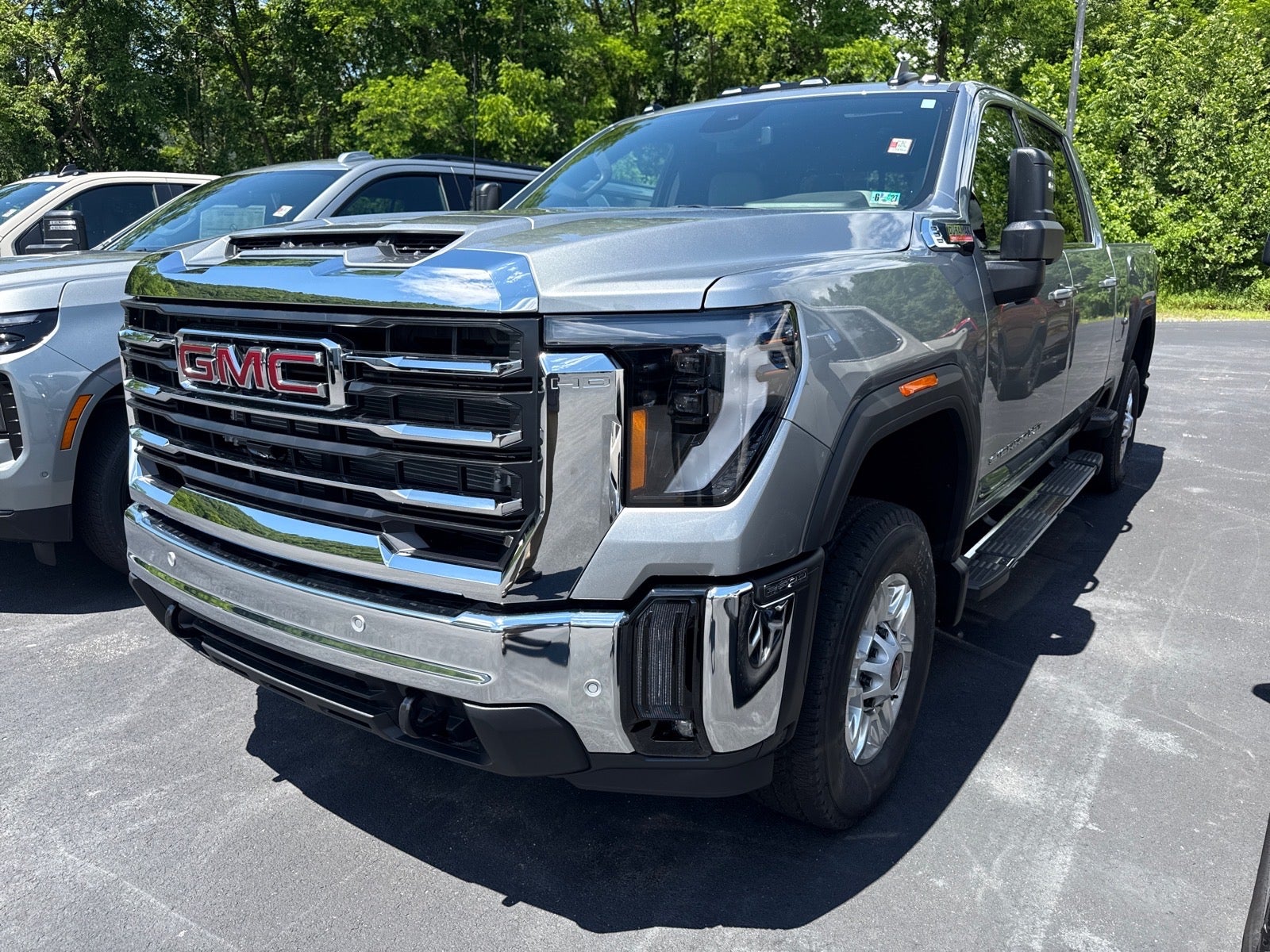 2026 GMC Sierra 2500 HD SLE