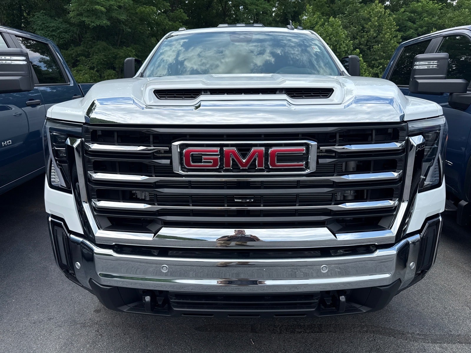 2026 GMC Sierra 2500 HD SLE