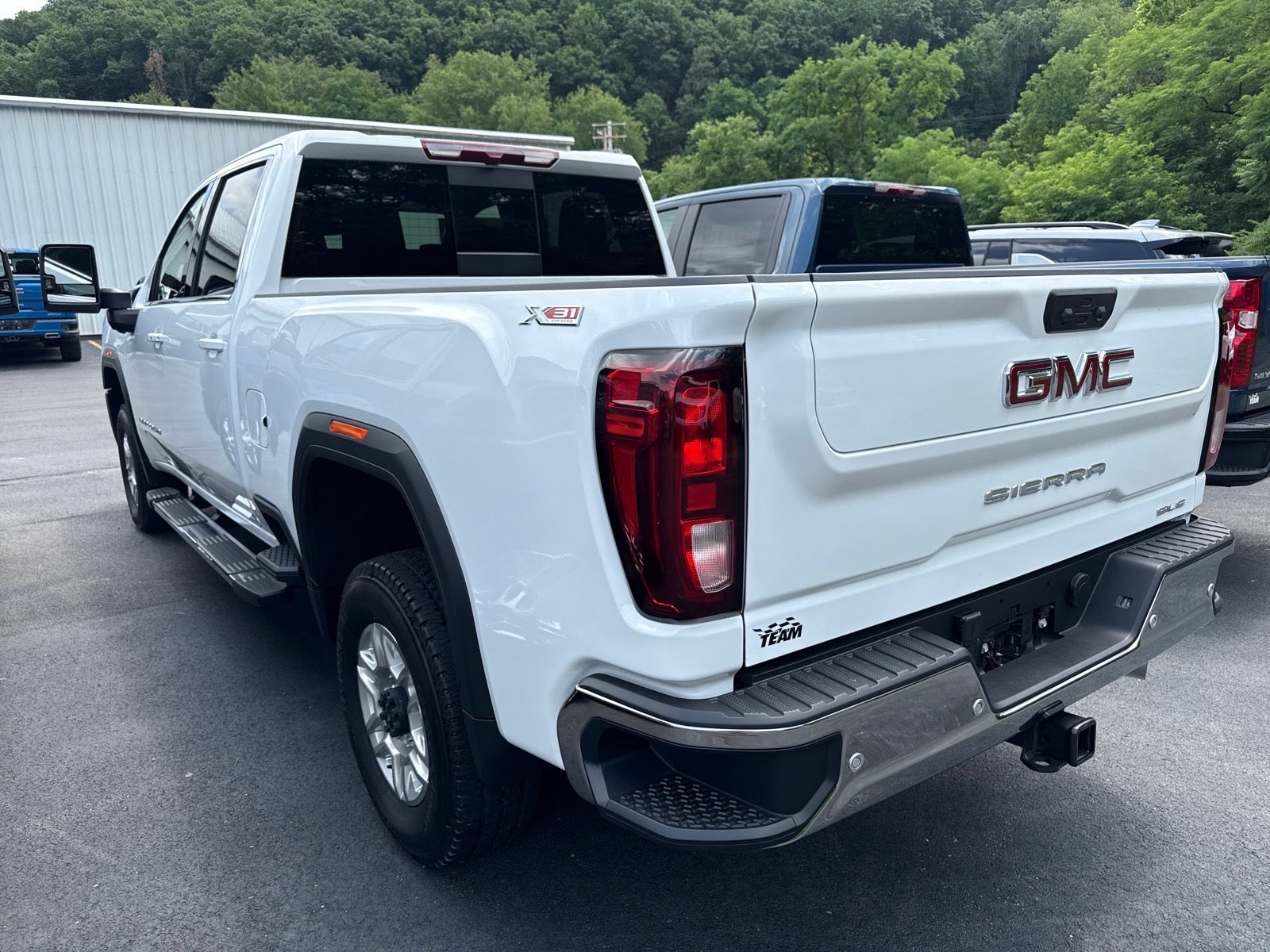 2026 GMC Sierra 2500 HD SLE