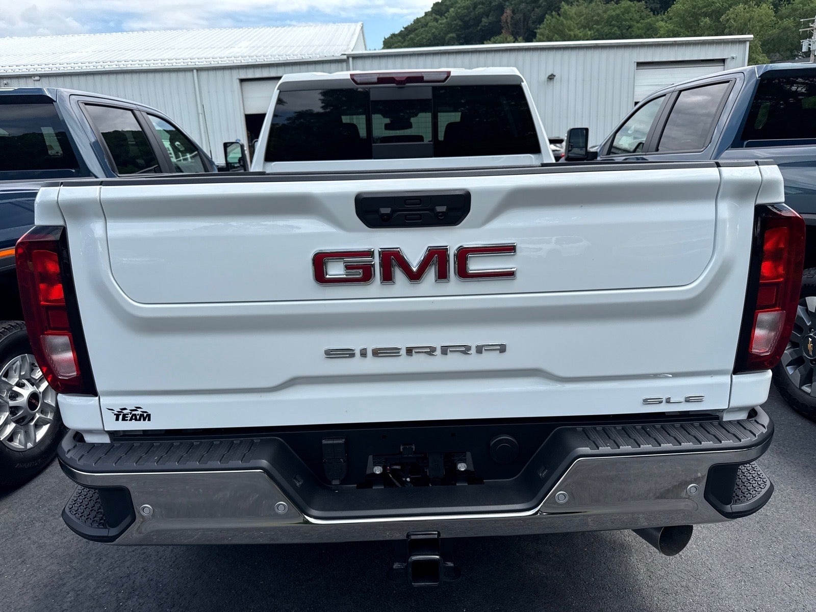 2026 GMC Sierra 2500 HD SLE