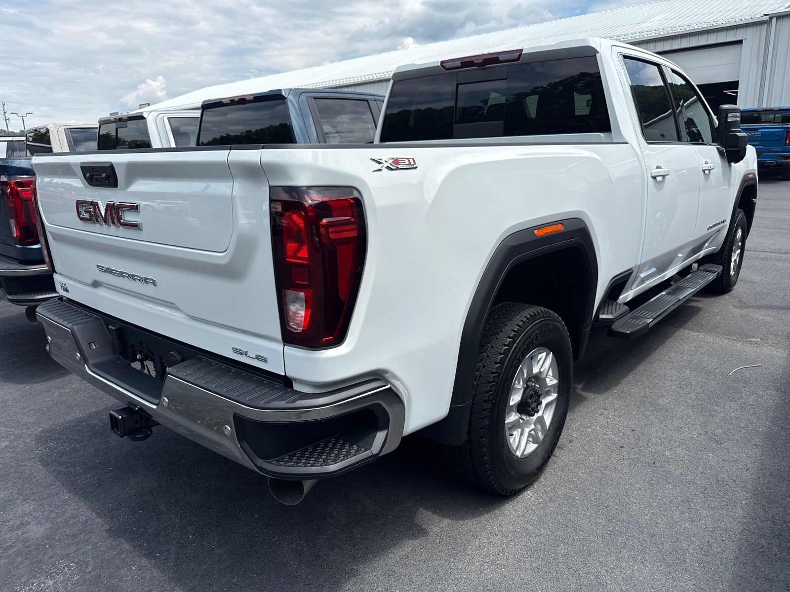 2026 GMC Sierra 2500 HD SLE