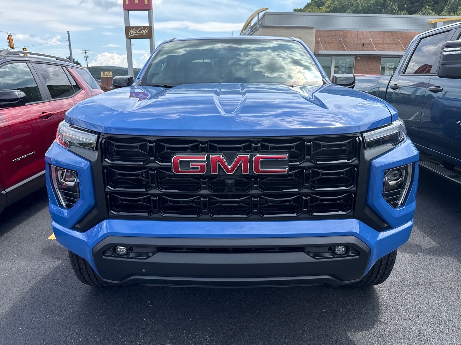 2026 GMC Canyon Elevation