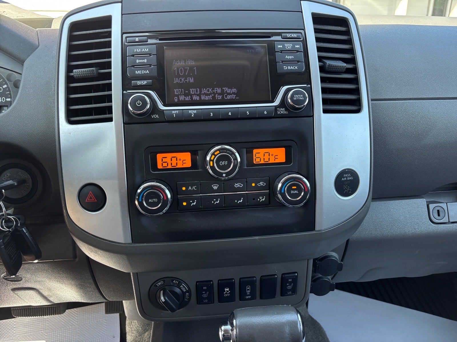 2016 Nissan Frontier SV