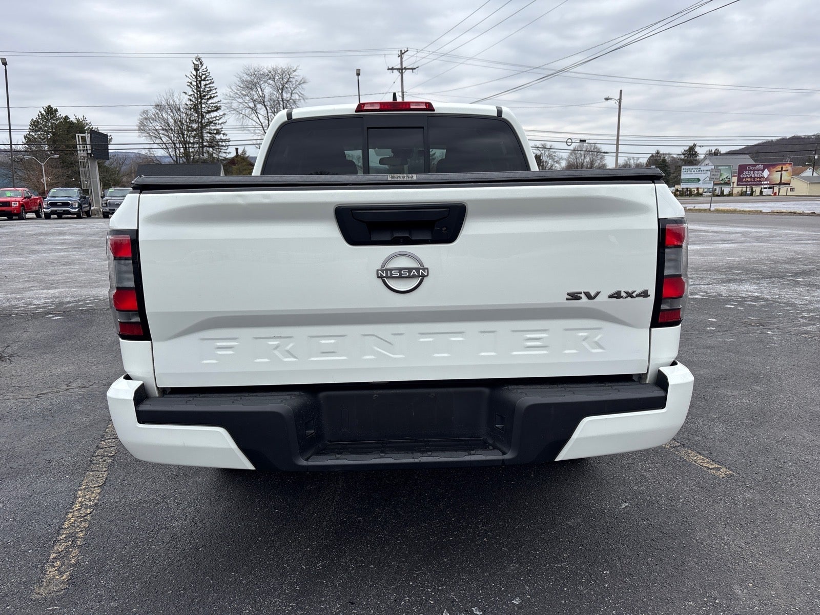 2022 Nissan Frontier SV