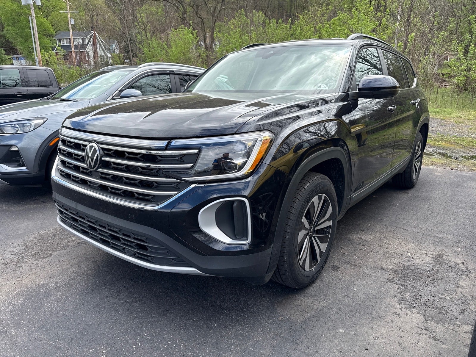 2025 Volkswagen Atlas 2.0T SE