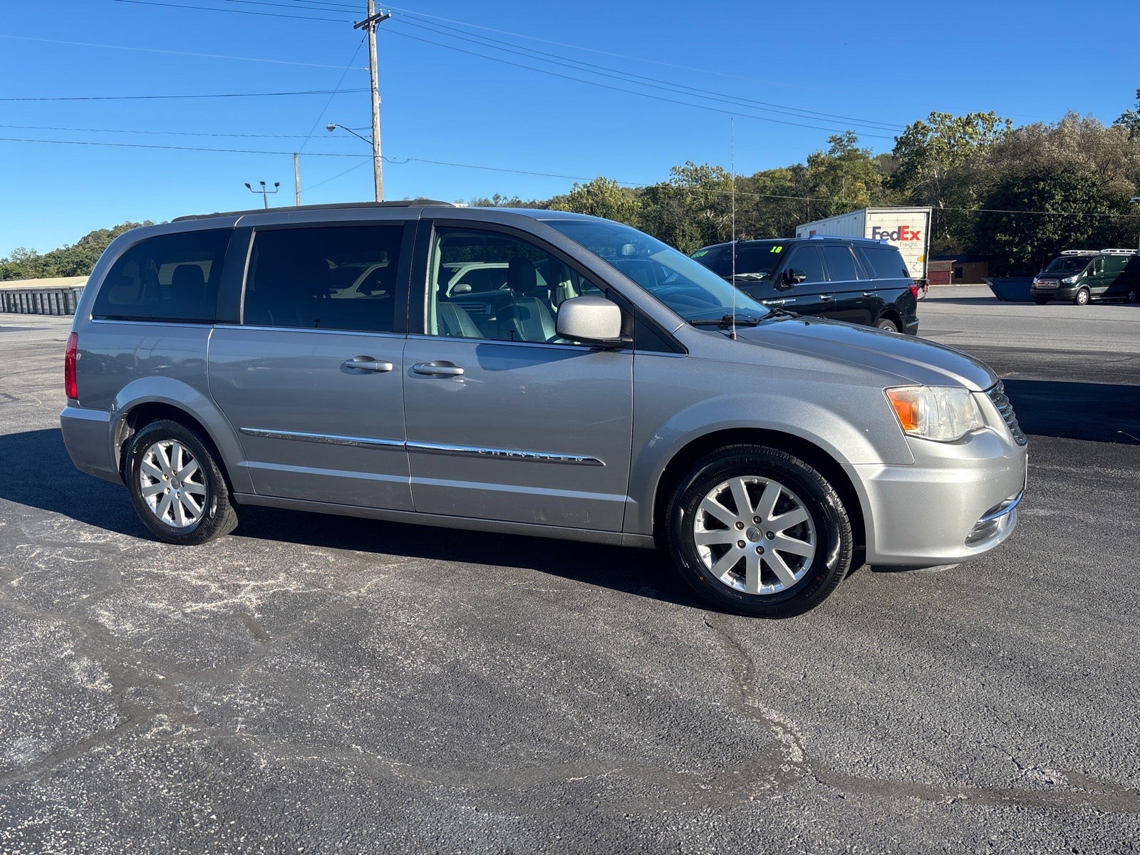 2016 Chrysler Town & Country Touring