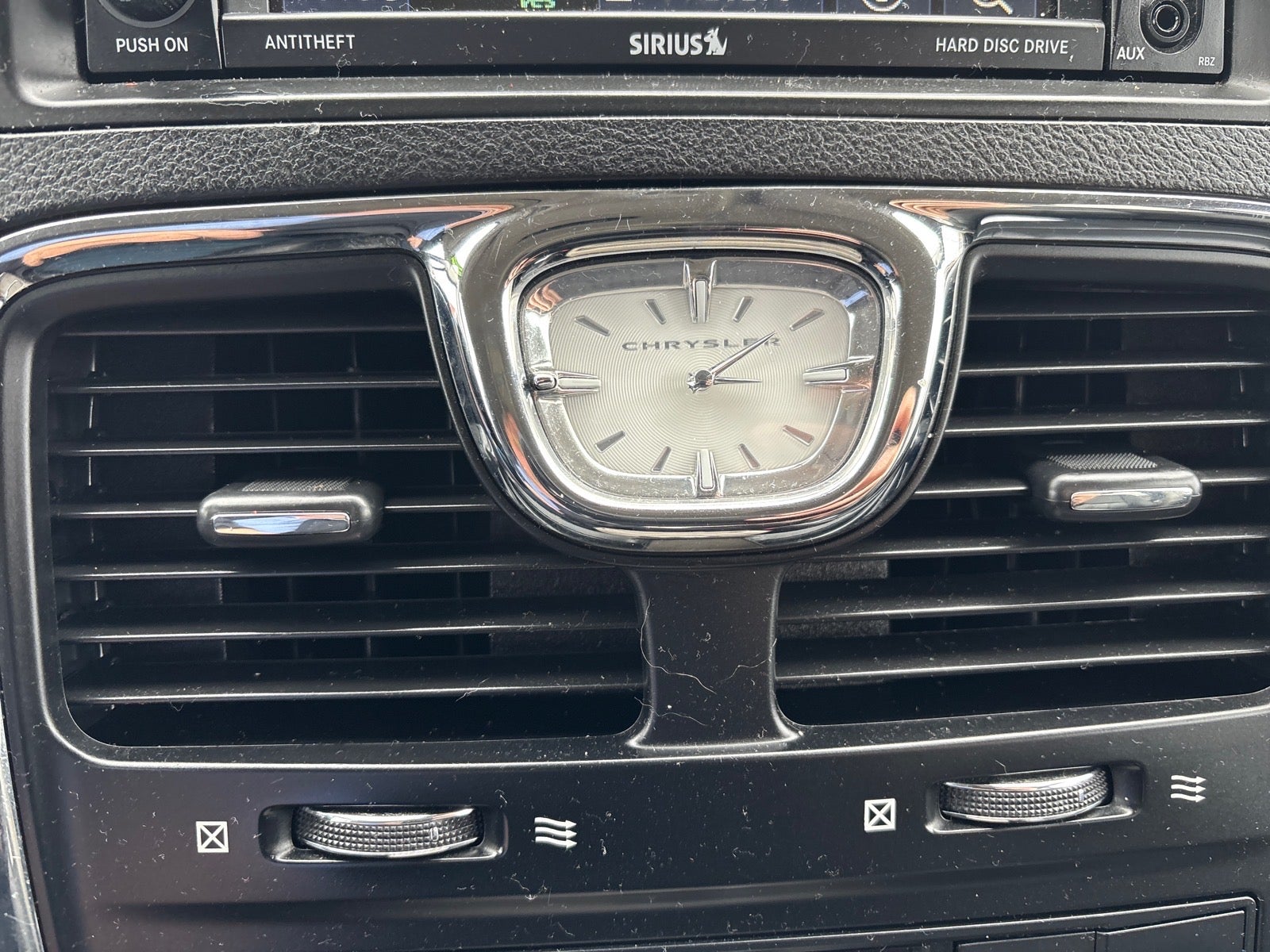 2016 Chrysler Town & Country Touring