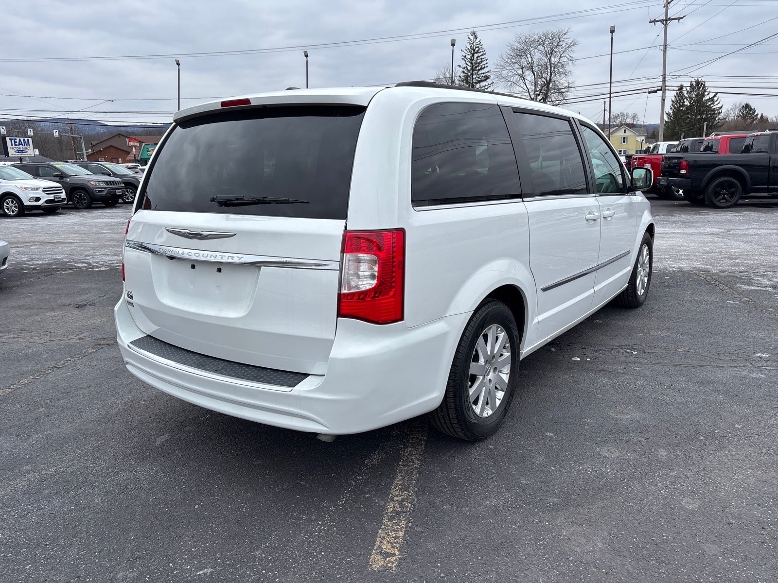 2016 Chrysler Town & Country Touring