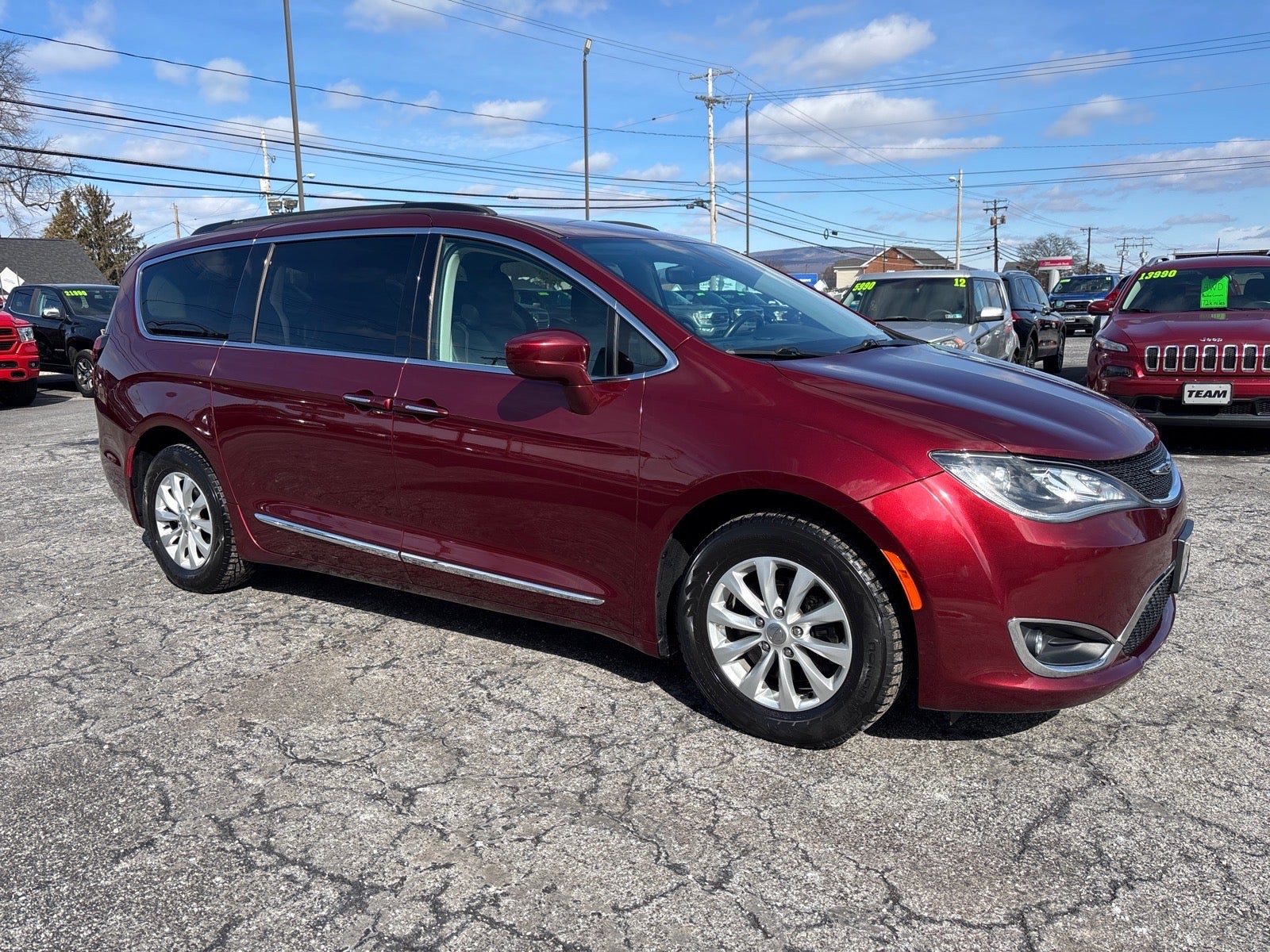2017 Chrysler Pacifica Touring-L