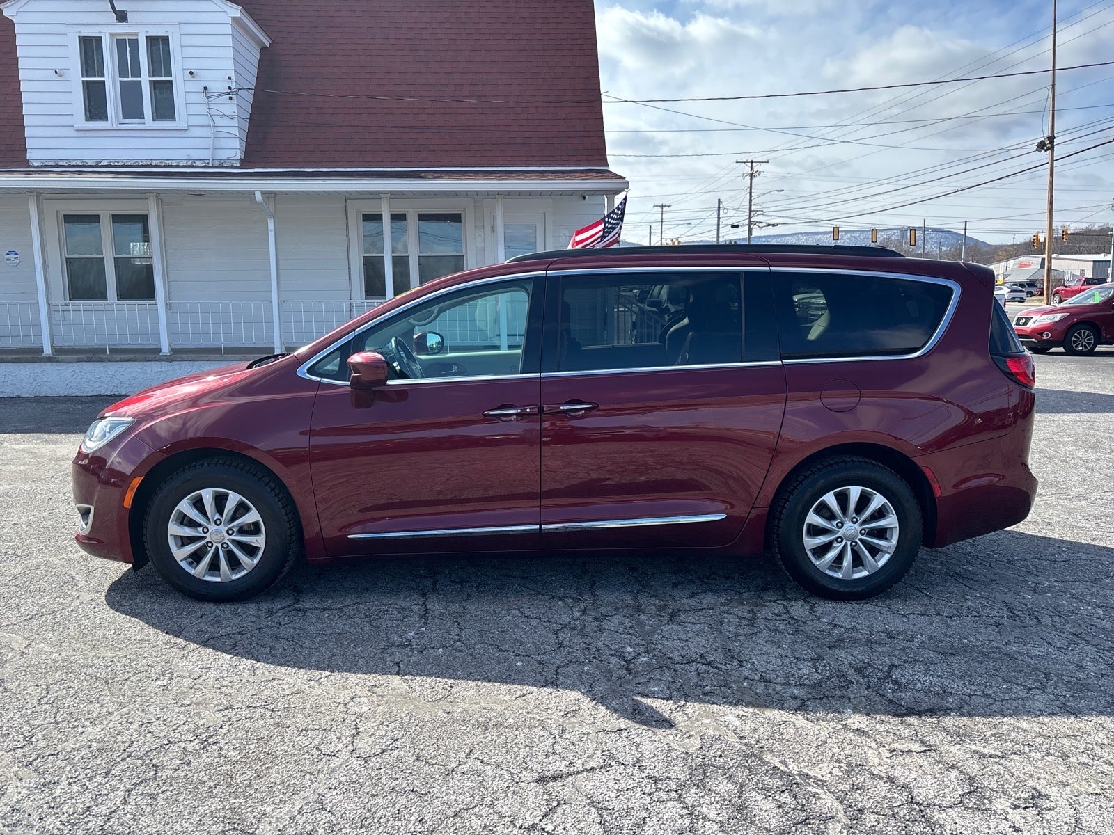 2017 Chrysler Pacifica Touring-L