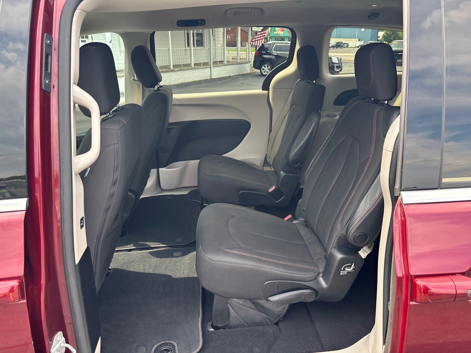 2017 Chrysler Pacifica Touring