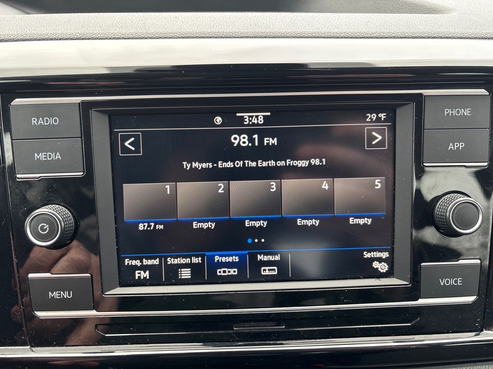 2022 Volkswagen Taos S