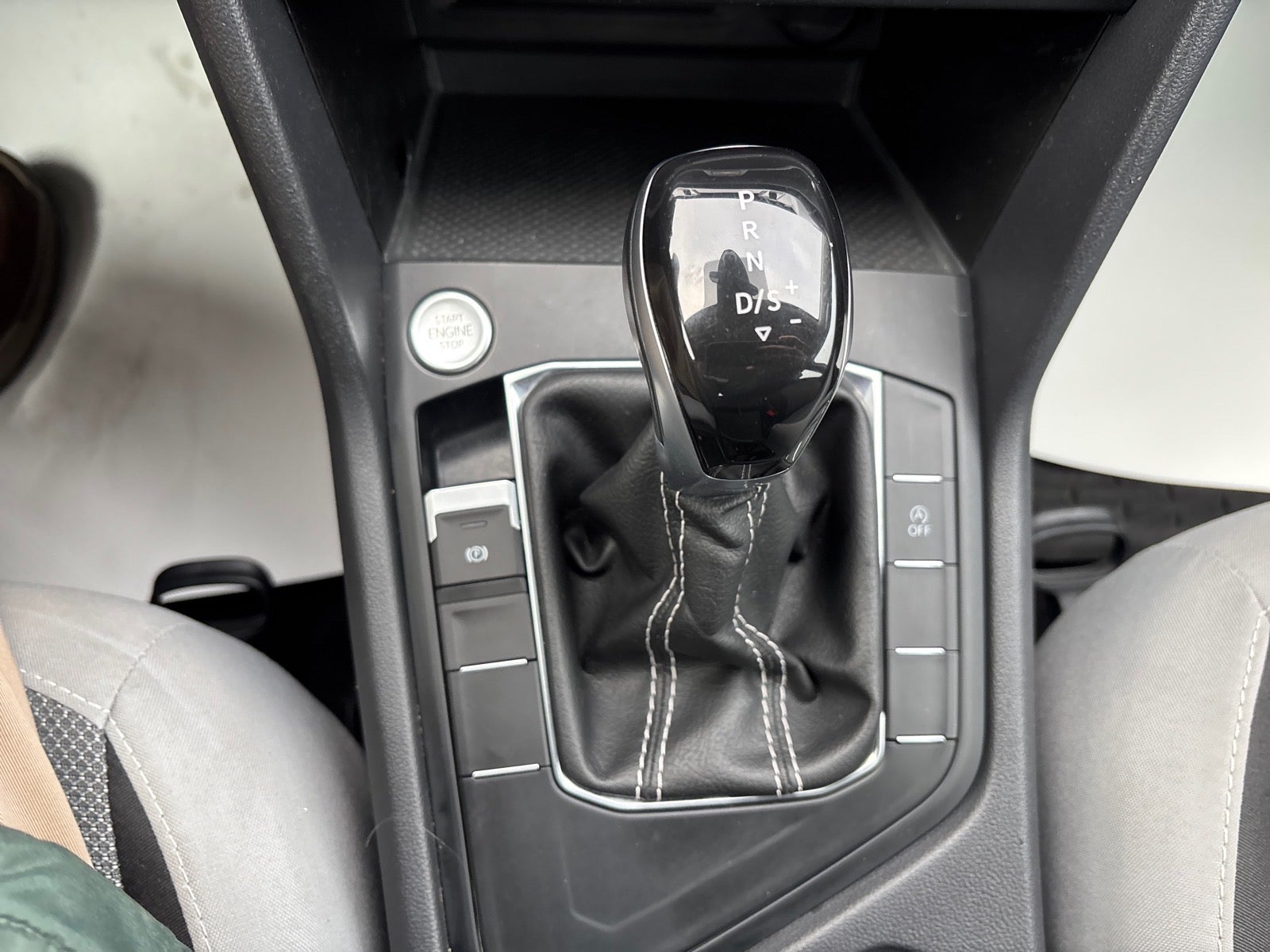 2022 Volkswagen Taos S