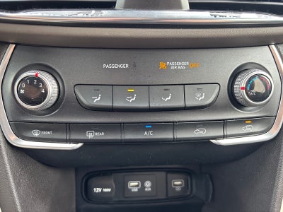 2020 Hyundai Santa Fe SE