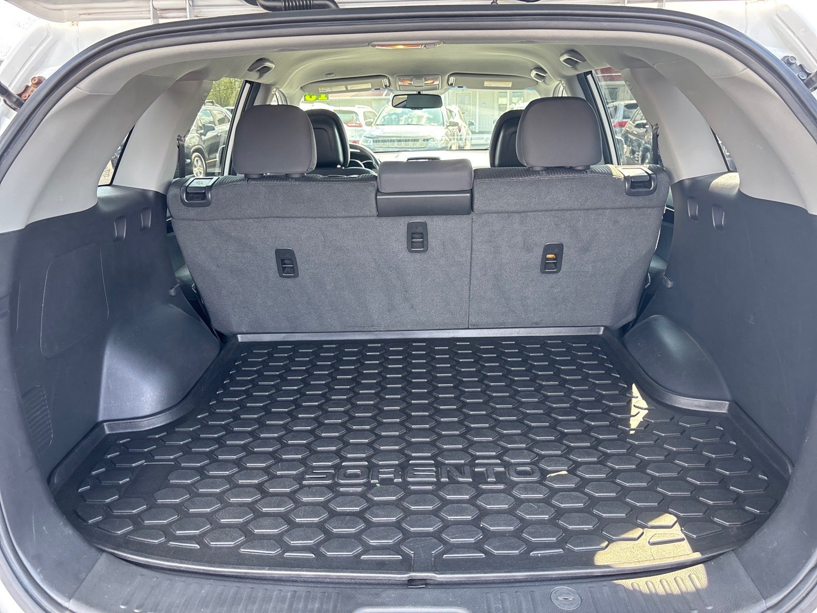 2013 Kia Sorento LX
