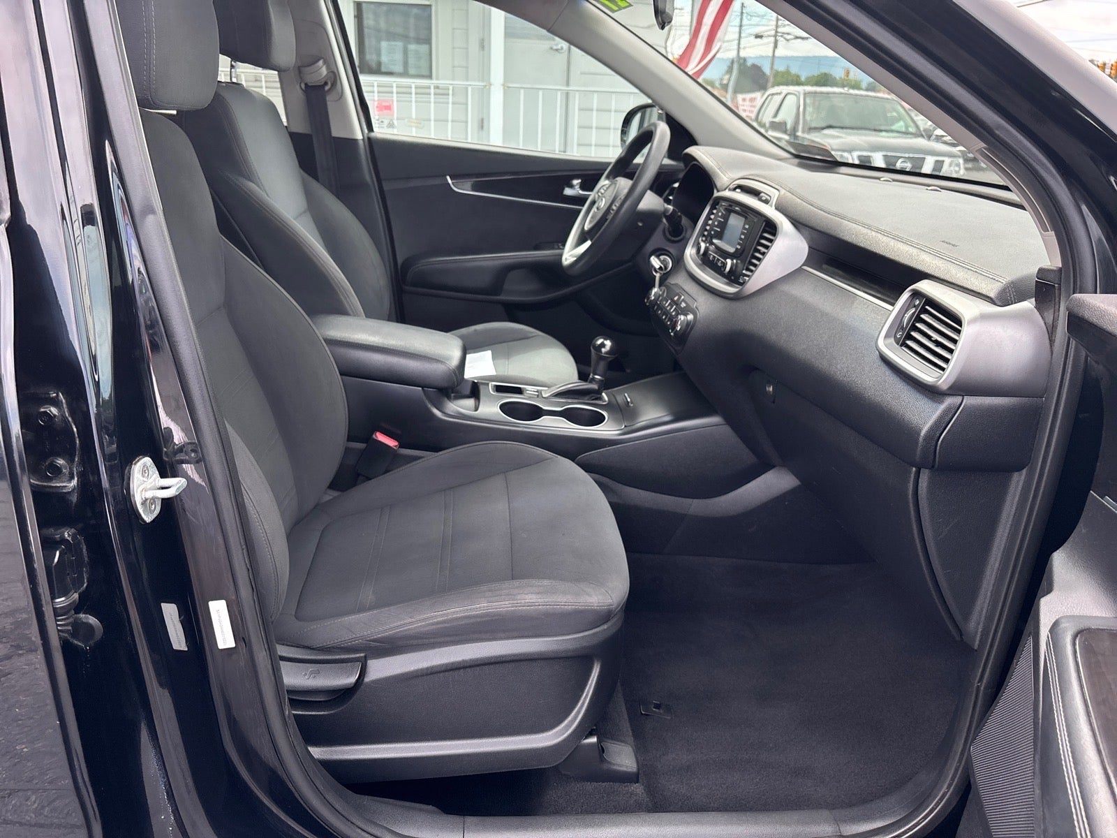 2017 Kia Sorento 2.4L LX