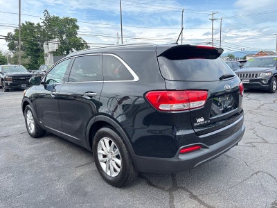 2017 Kia Sorento 2.4L LX