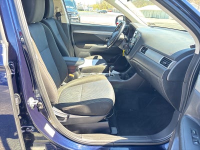 2016 Mitsubishi Outlander SE