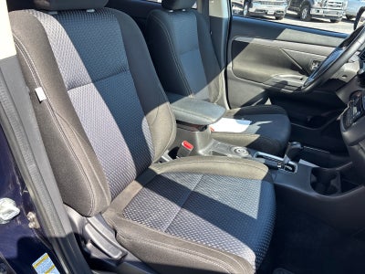 2016 Mitsubishi Outlander SE