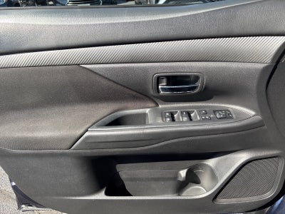 2016 Mitsubishi Outlander SE